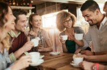 Fragen für Freunde: Entdecke spannende Themen für die perfekte Kaffeepause! (Foto: AdobeStock - 649510790 Geber86)